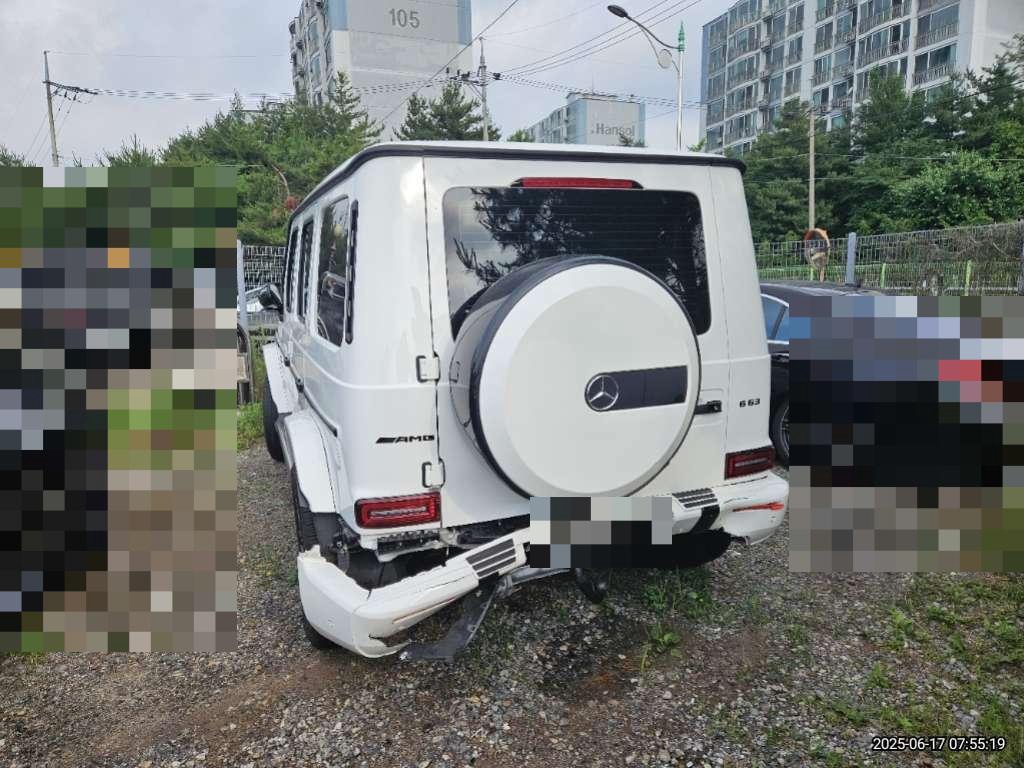 Mercedes-Benz G63 AMG