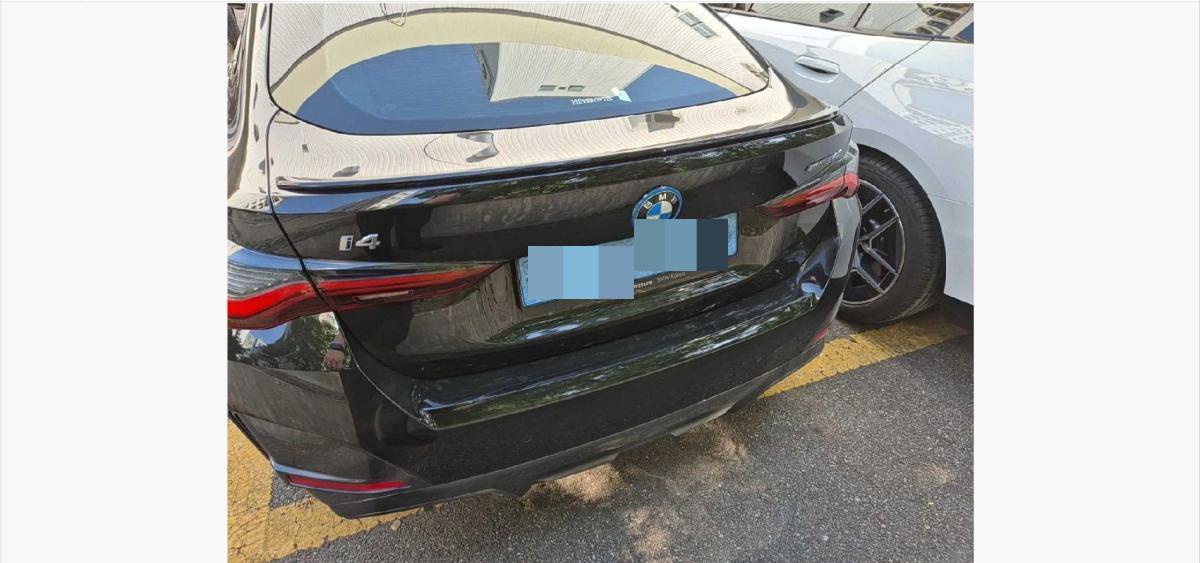 BMW i4