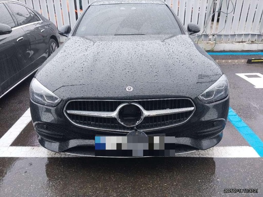 Mercedes-Benz C 300 2024