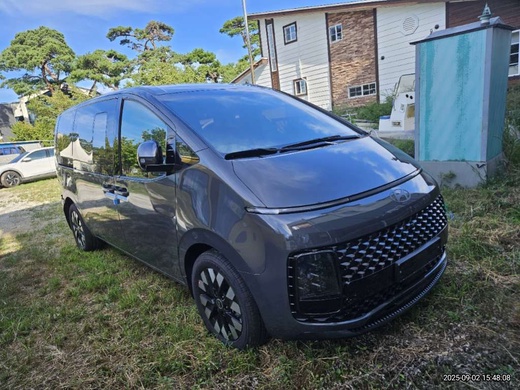 Hyundai Staria 2025