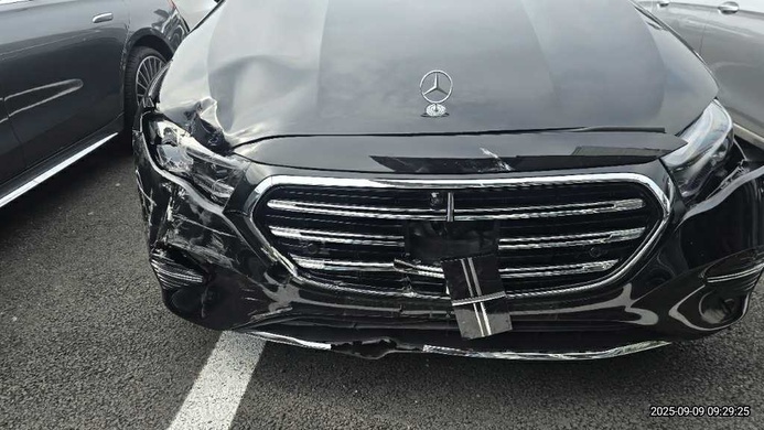 Mercedes-Benz E 300 2025