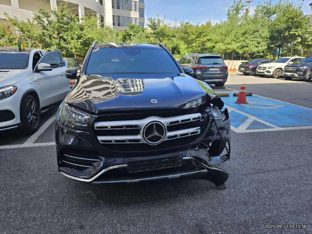 Mercedes-Benz GLS580