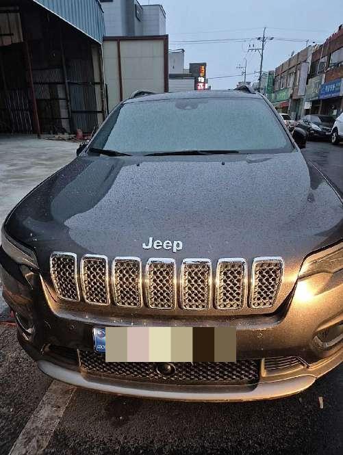Jeep Cherokee
