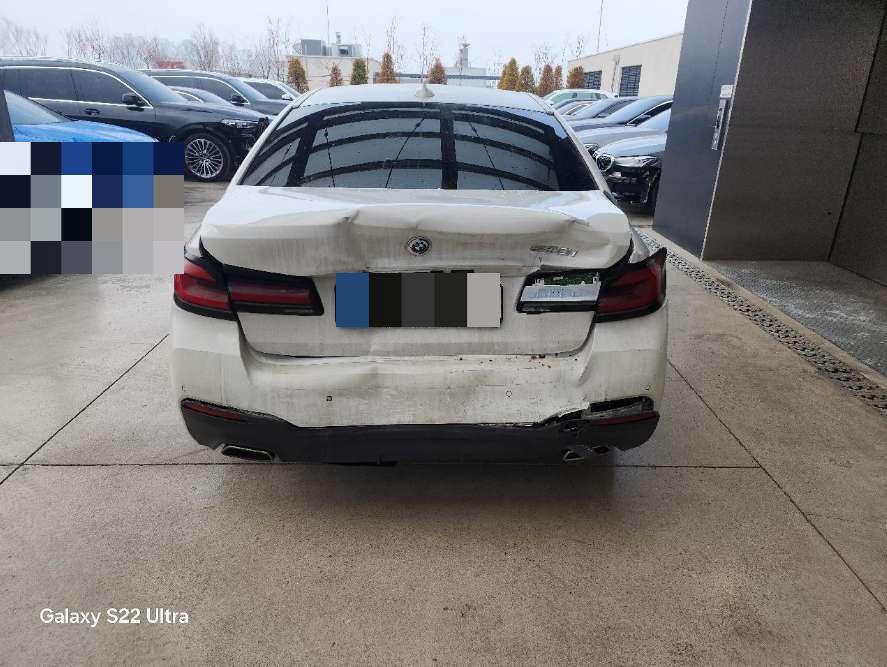 BMW 530i
