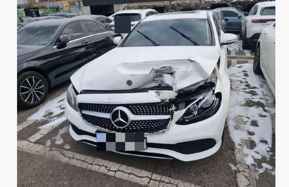 Mercedes E200
