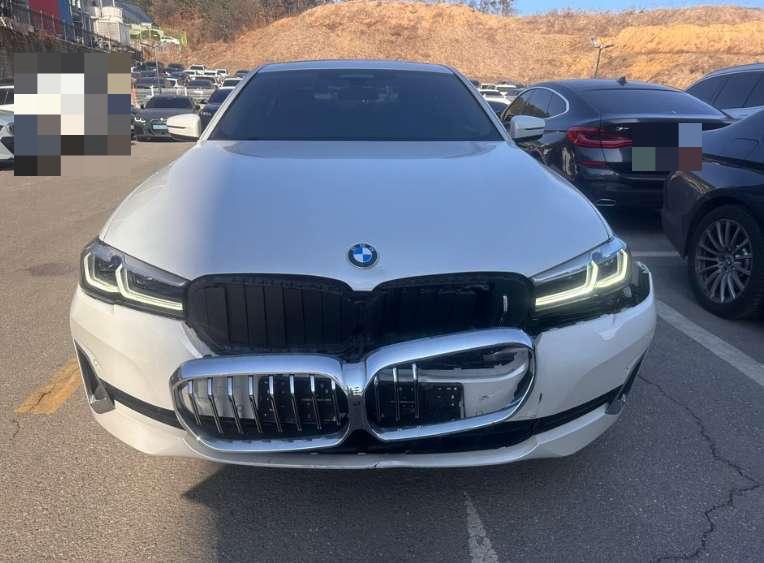 BMW 520i