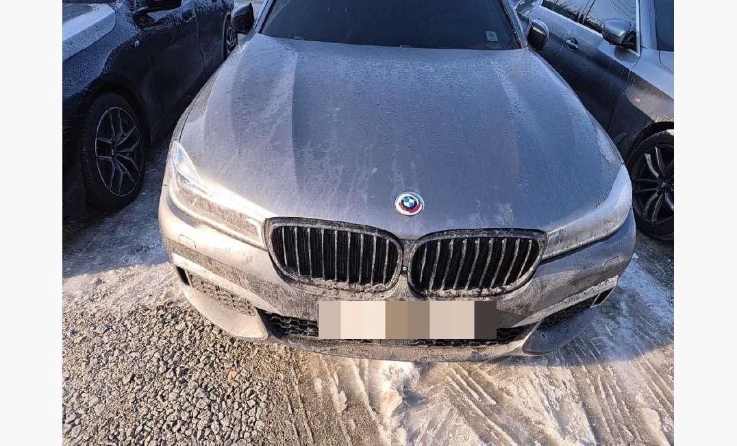 BMW 740Li