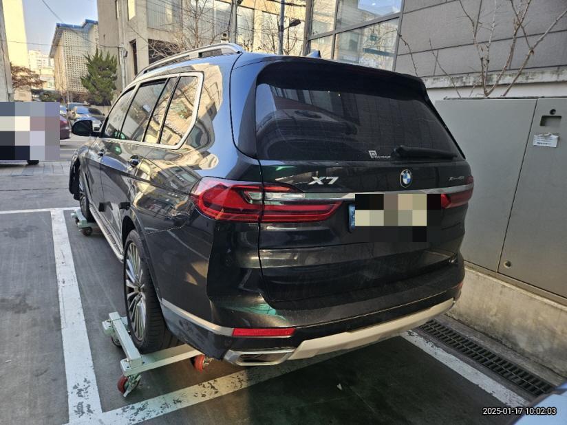 BMW X7