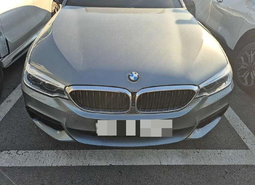 BMW 530i