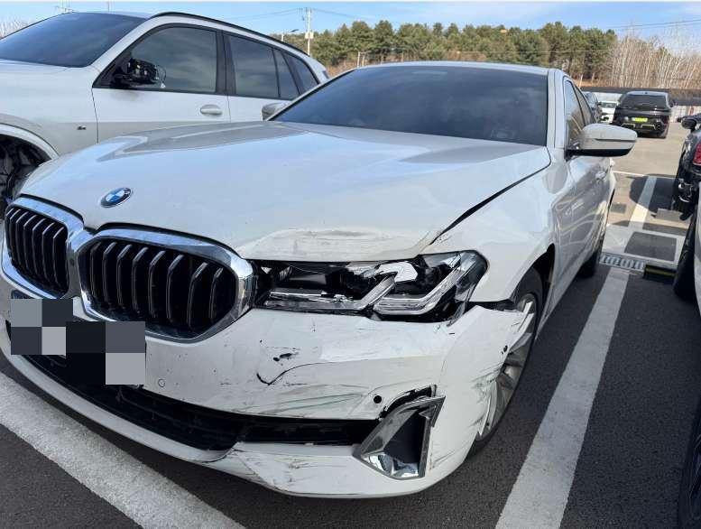 BMW 520i
