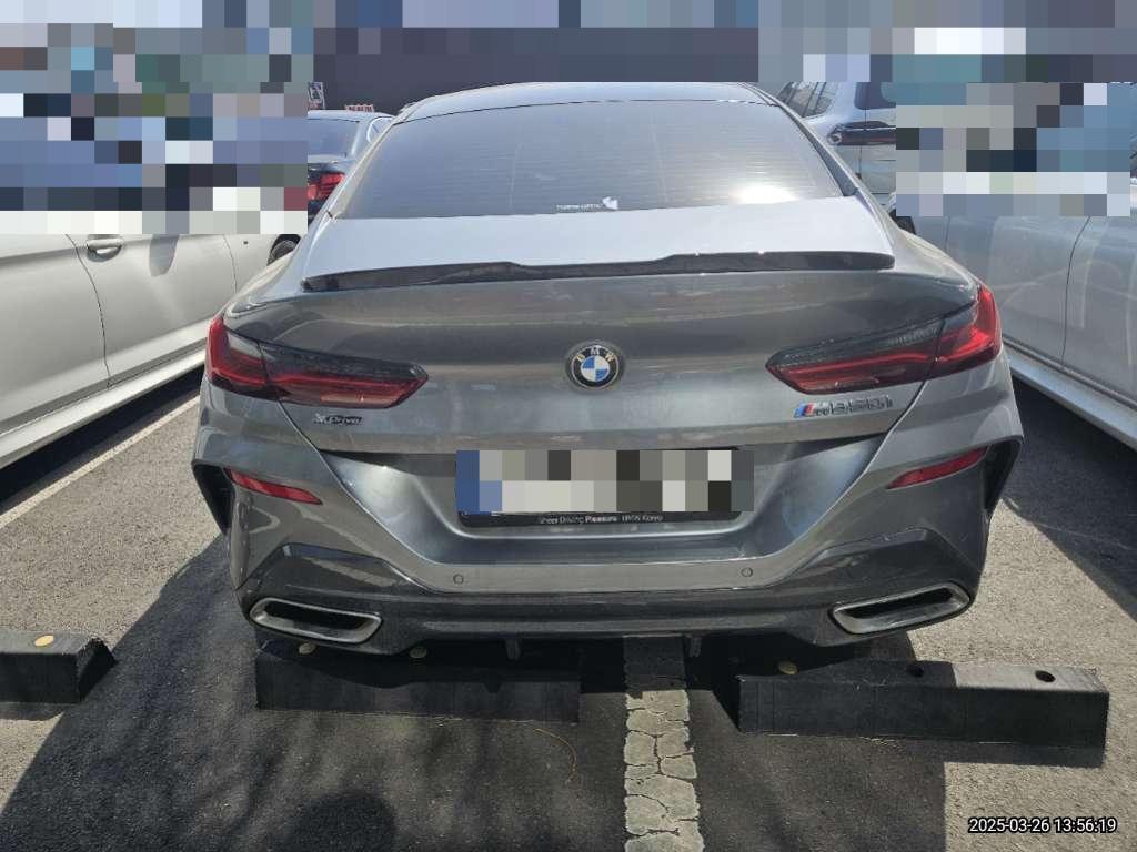 BMW M850i