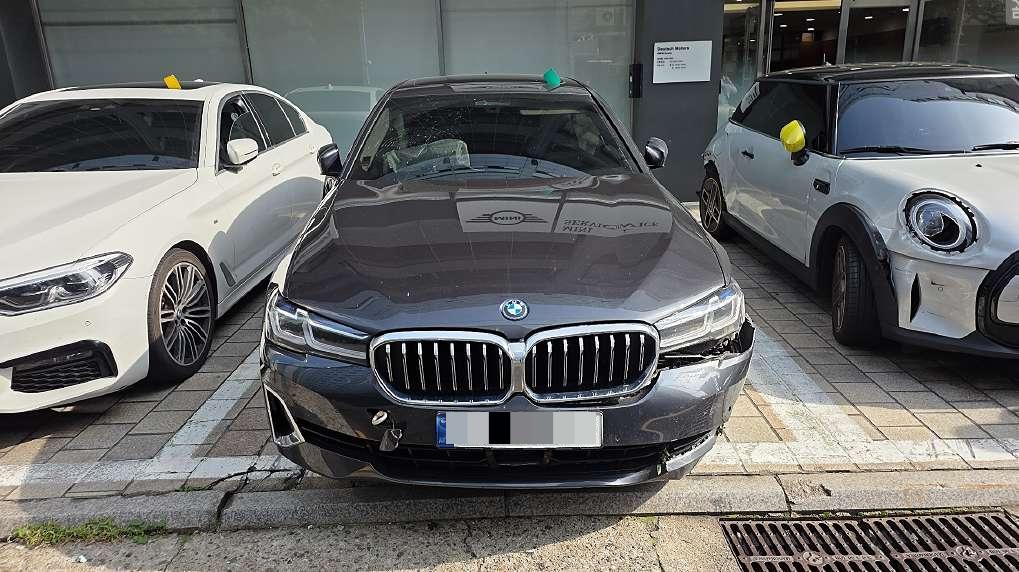 BMW 530e