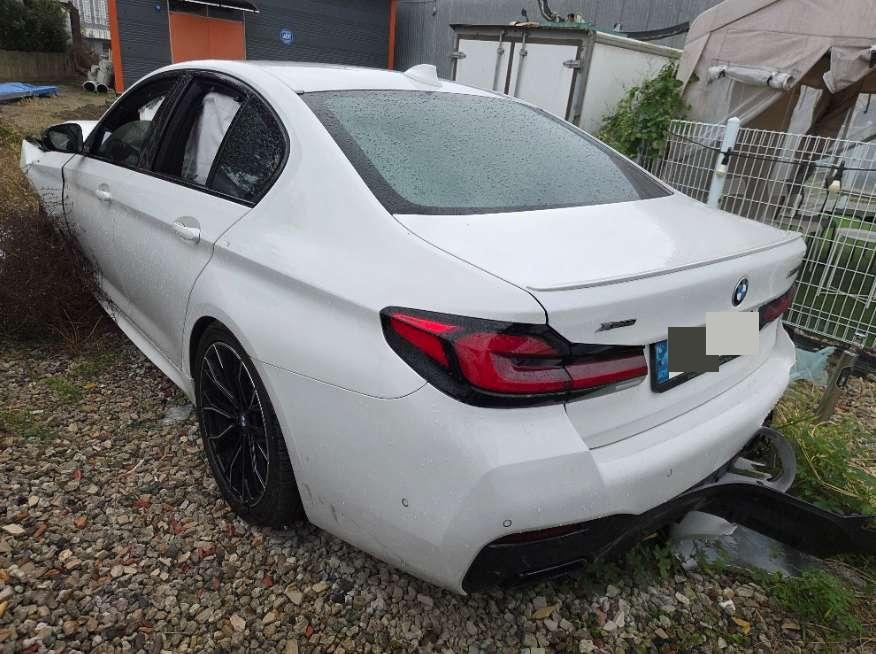 BMW M550i