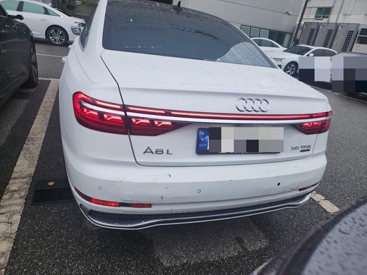Audi A8 2022