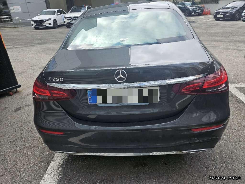Mercedes-Benz E250