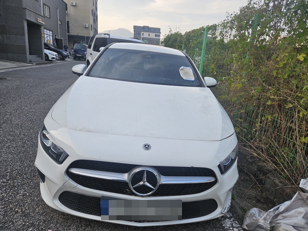 Mercedes-Benz A220
