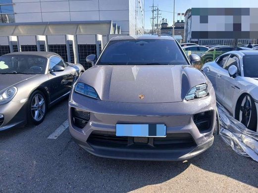 Porsche Macan 2025