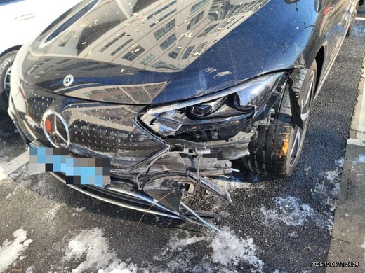 Mercedes-Benz EQE350 2023