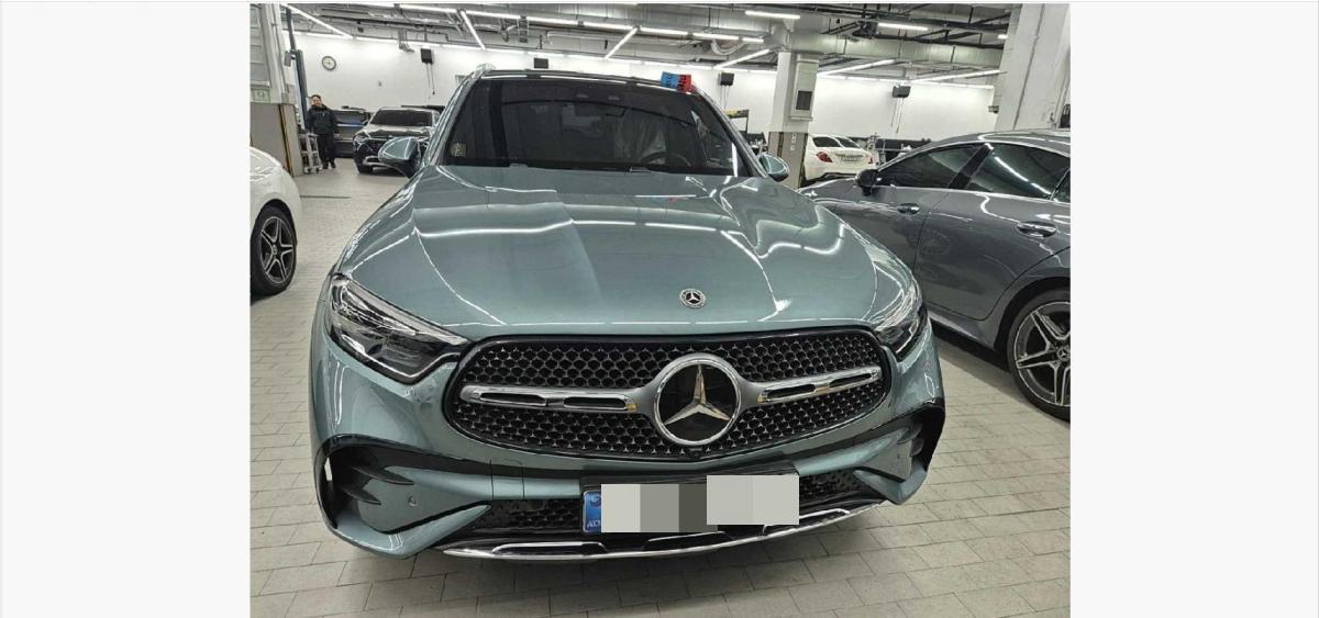 Mercedes-Benz GLC300