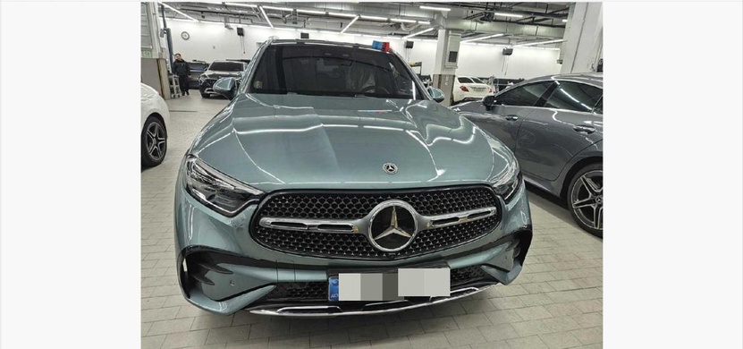 Mercedes-Benz GLC300 2025