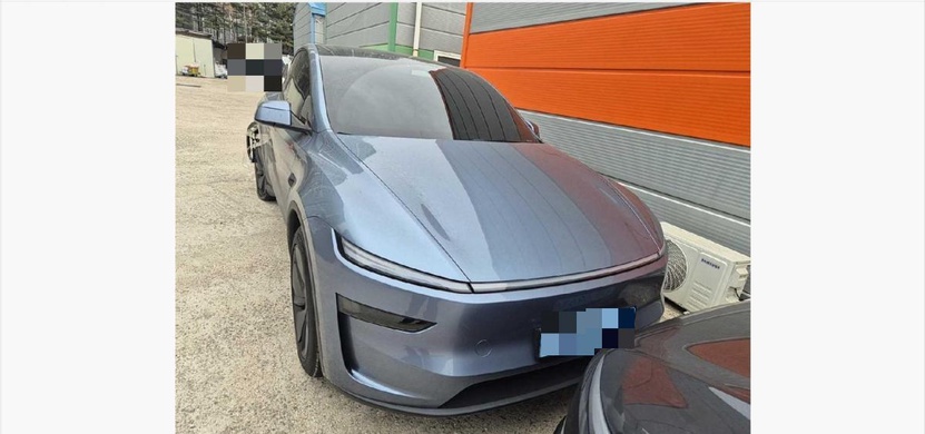 Tesla Model Y 2025