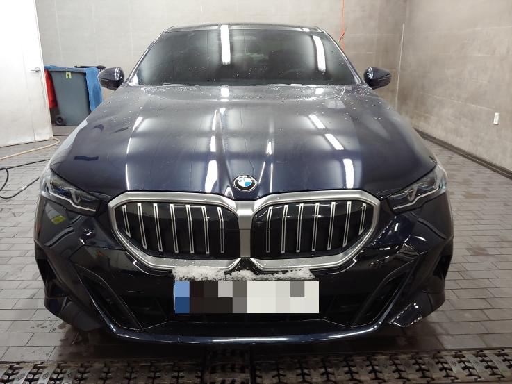 BMW 530i