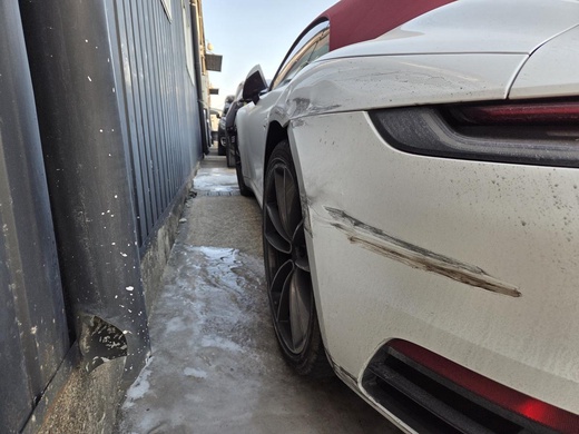 Porsche 911 Carrera 4 Cabriolet 2024