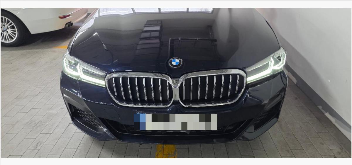 BMW 530i