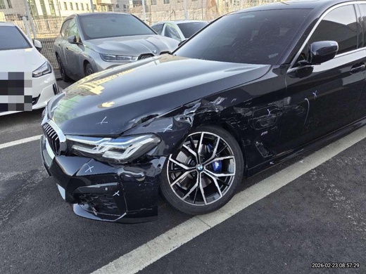 BMW 530e 2021