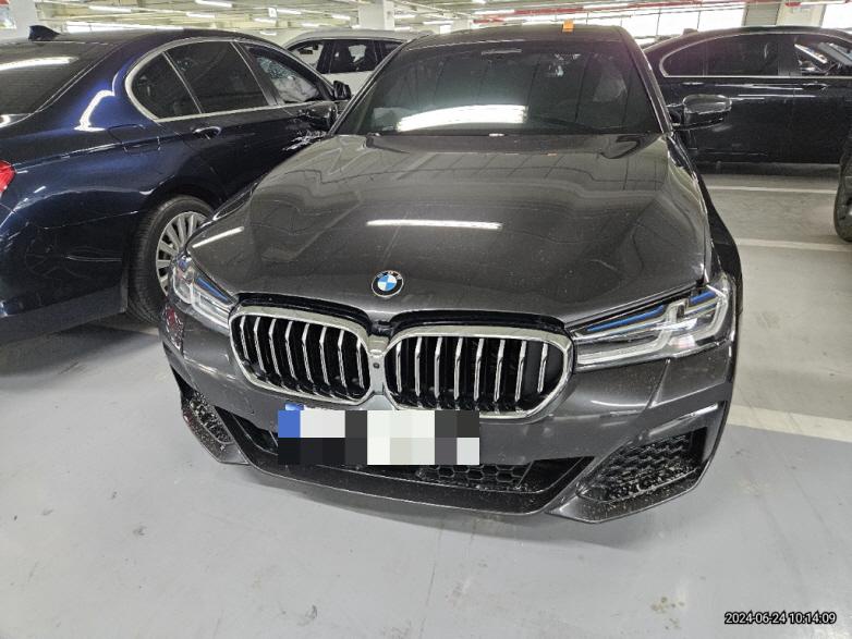 BMW 530i