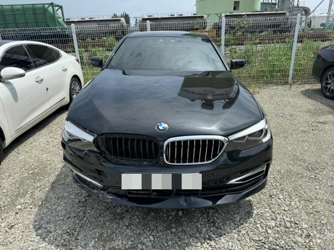 BMW 520i