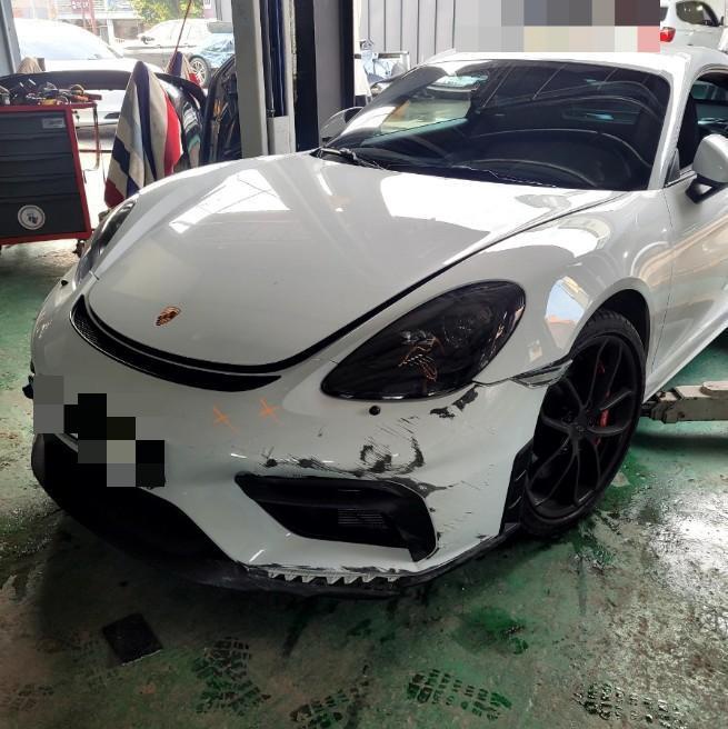 Porsche 718 Cayman