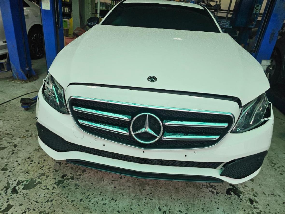 Mercedes E 250