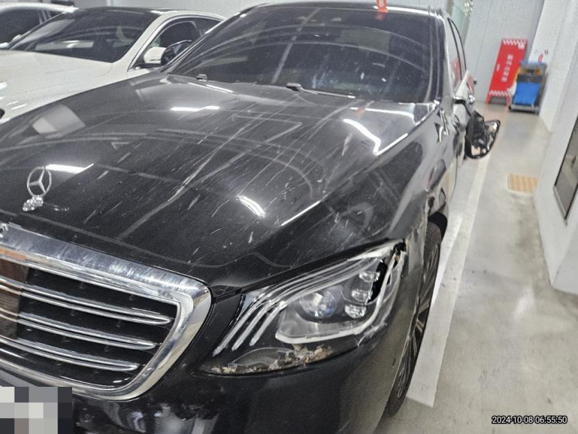 Mercedes S 560