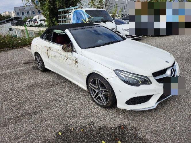 Mercedes E200