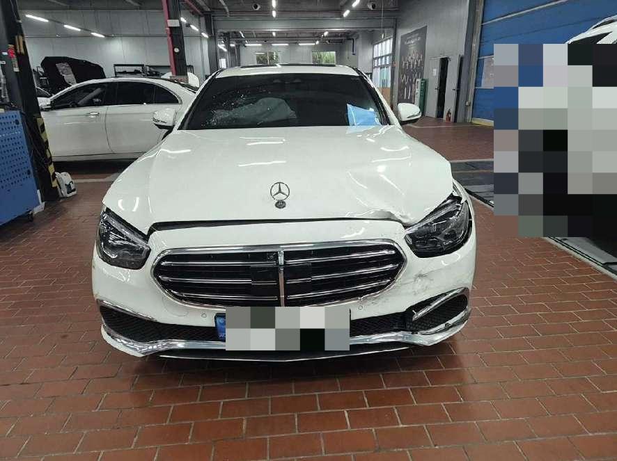 Mercedes E300 e