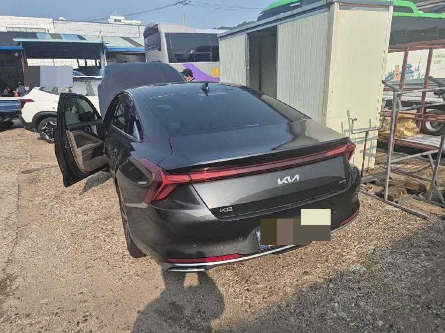 Kia K8
