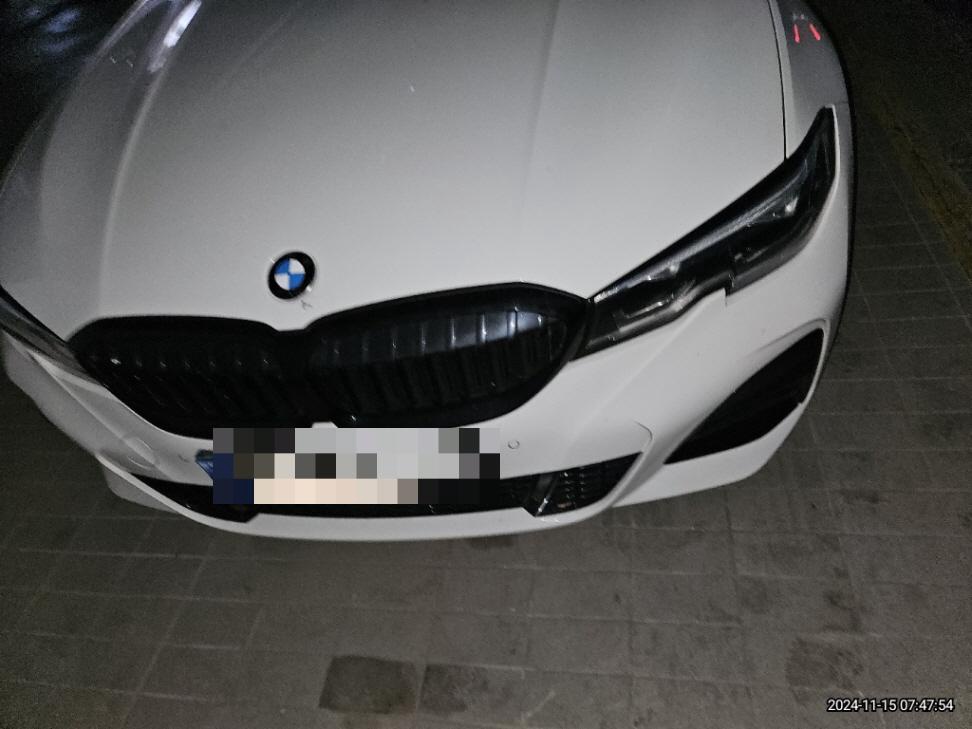 BMW 320i