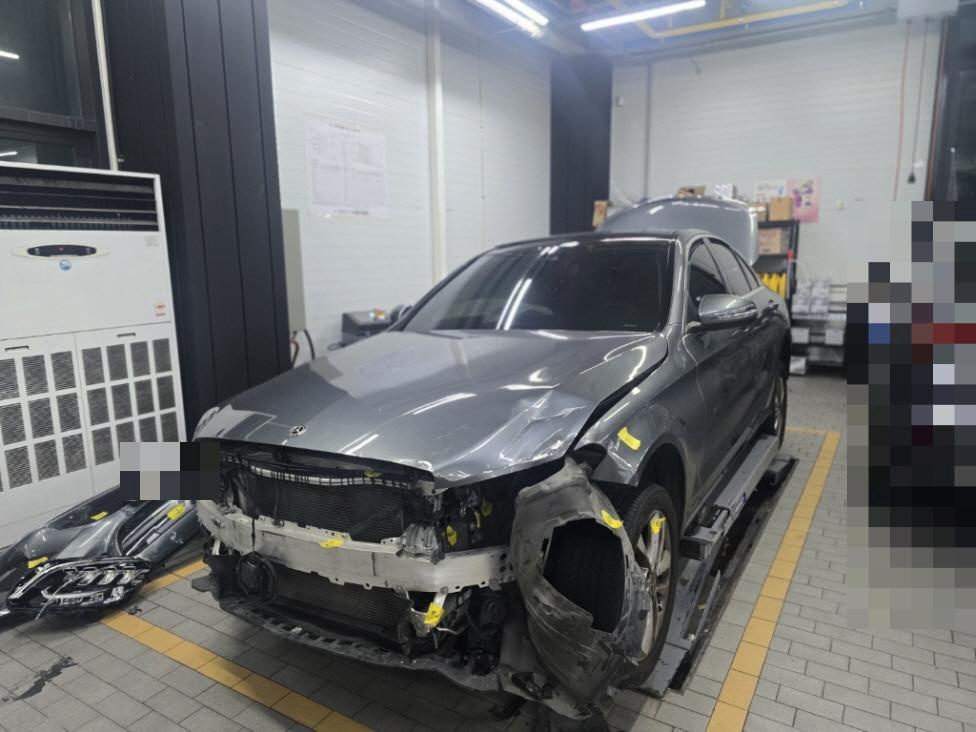 Mercedes C200