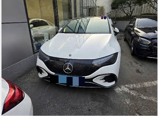 Mercedes EQE350