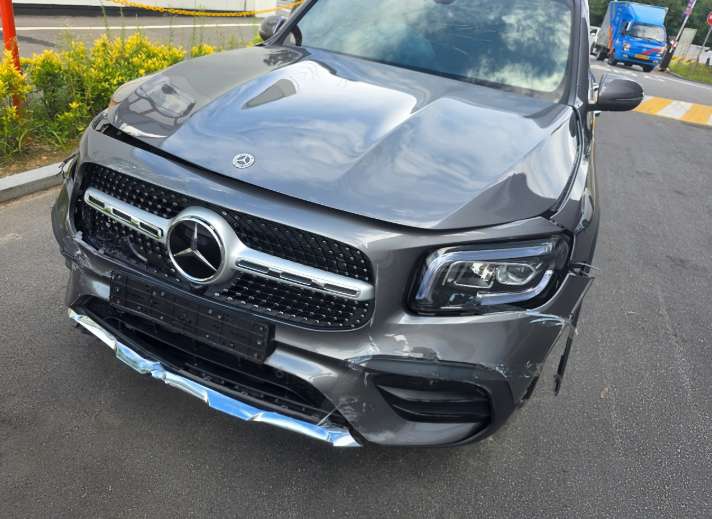 Mercedes-Benz GLB250