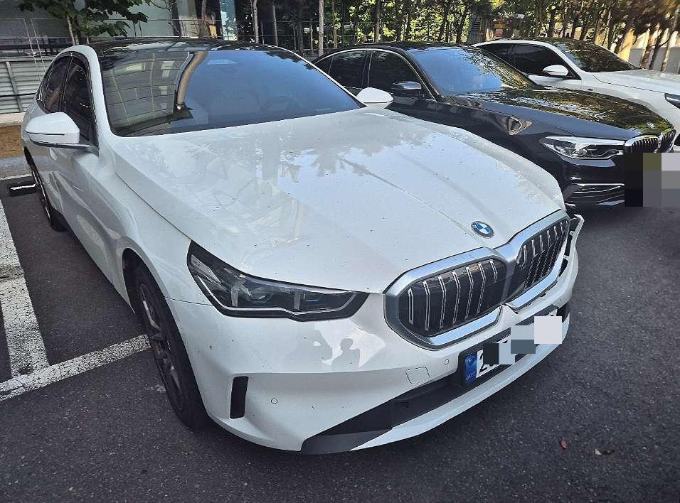 BMW 520i