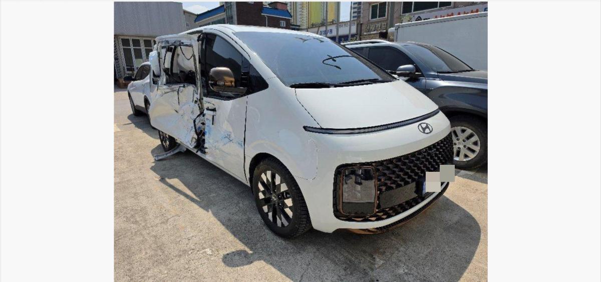 Hyundai Staria