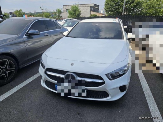 Mercedes-Benz A220 2023