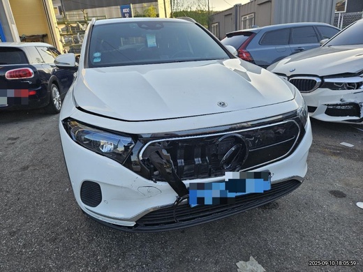 Mercedes-Benz EQA 2021