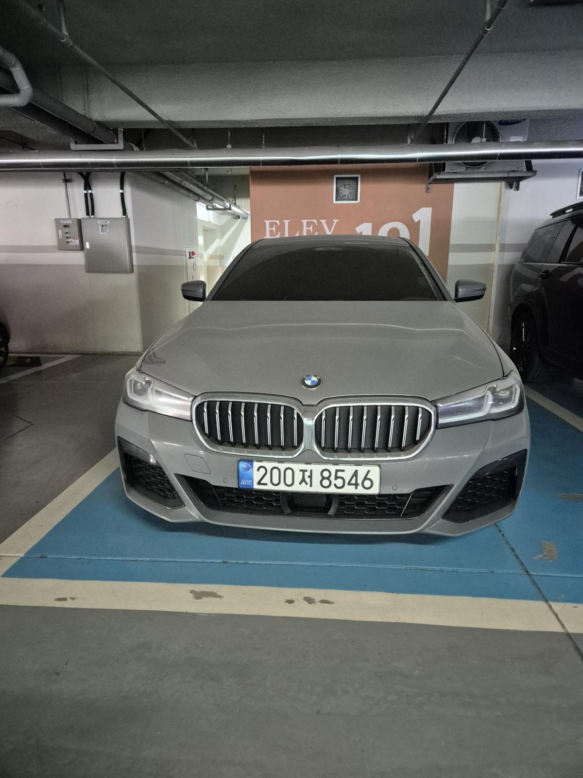 BMW 530i