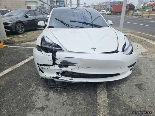 Tesla Model 3 2020