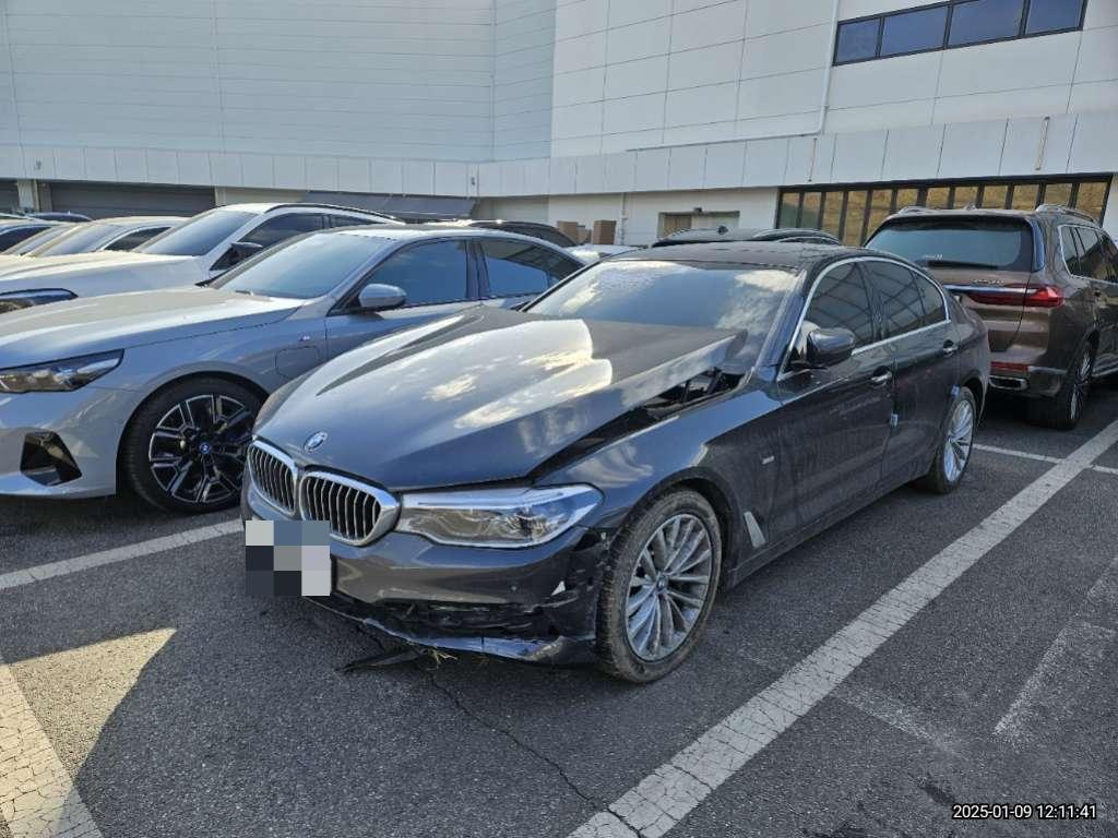 BMW 530i