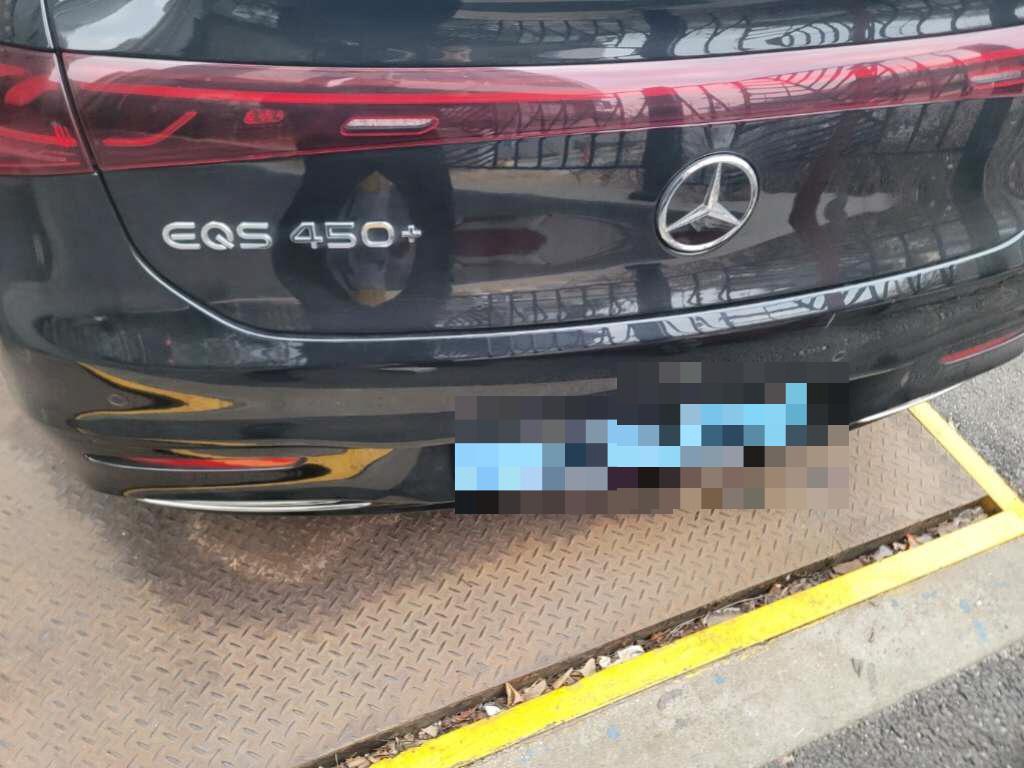 Mercedes EQS450 +