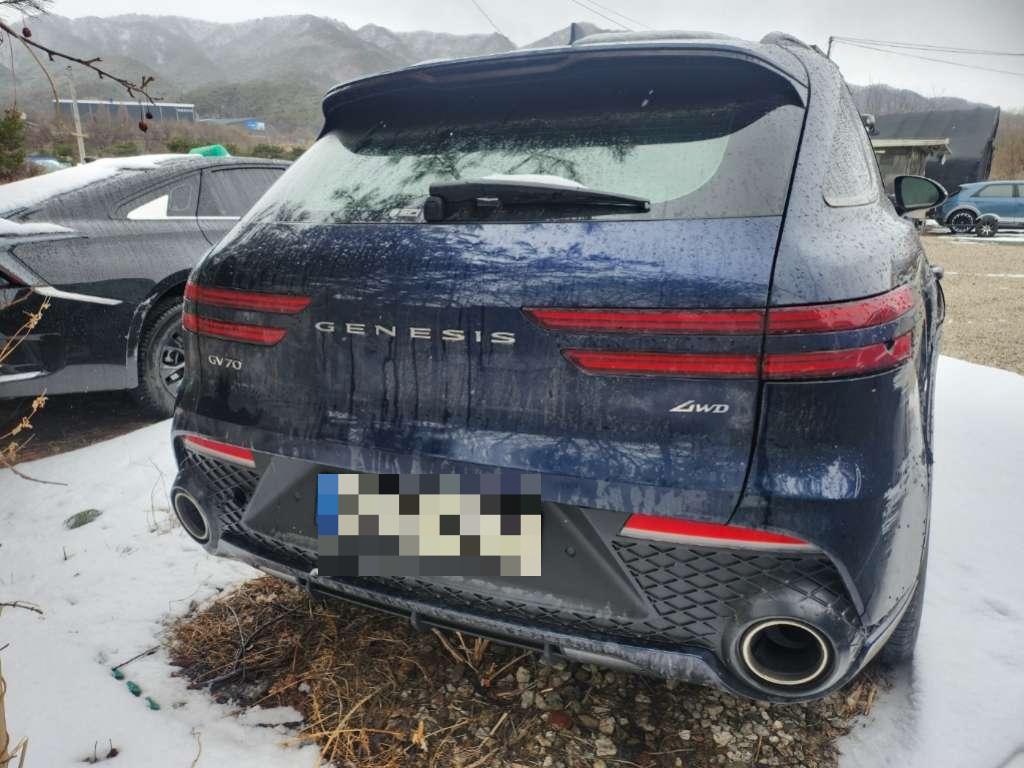 Genesis GV70